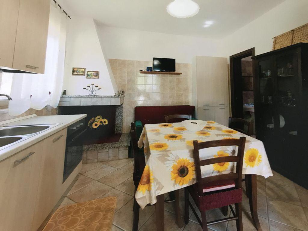 Trullo Saraceno Apartment กาโรวิญโญ ภายนอก รูปภาพ